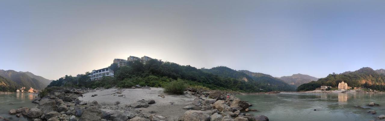 H7 Stay On The Ganges, Yoga & Spa Resort, רישיקש מראה חיצוני תמונה