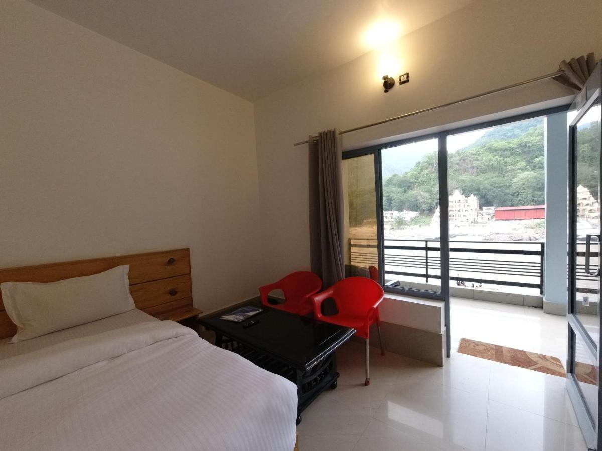 H7 Stay On The Ganges, Yoga & Spa Resort, רישיקש מראה חיצוני תמונה